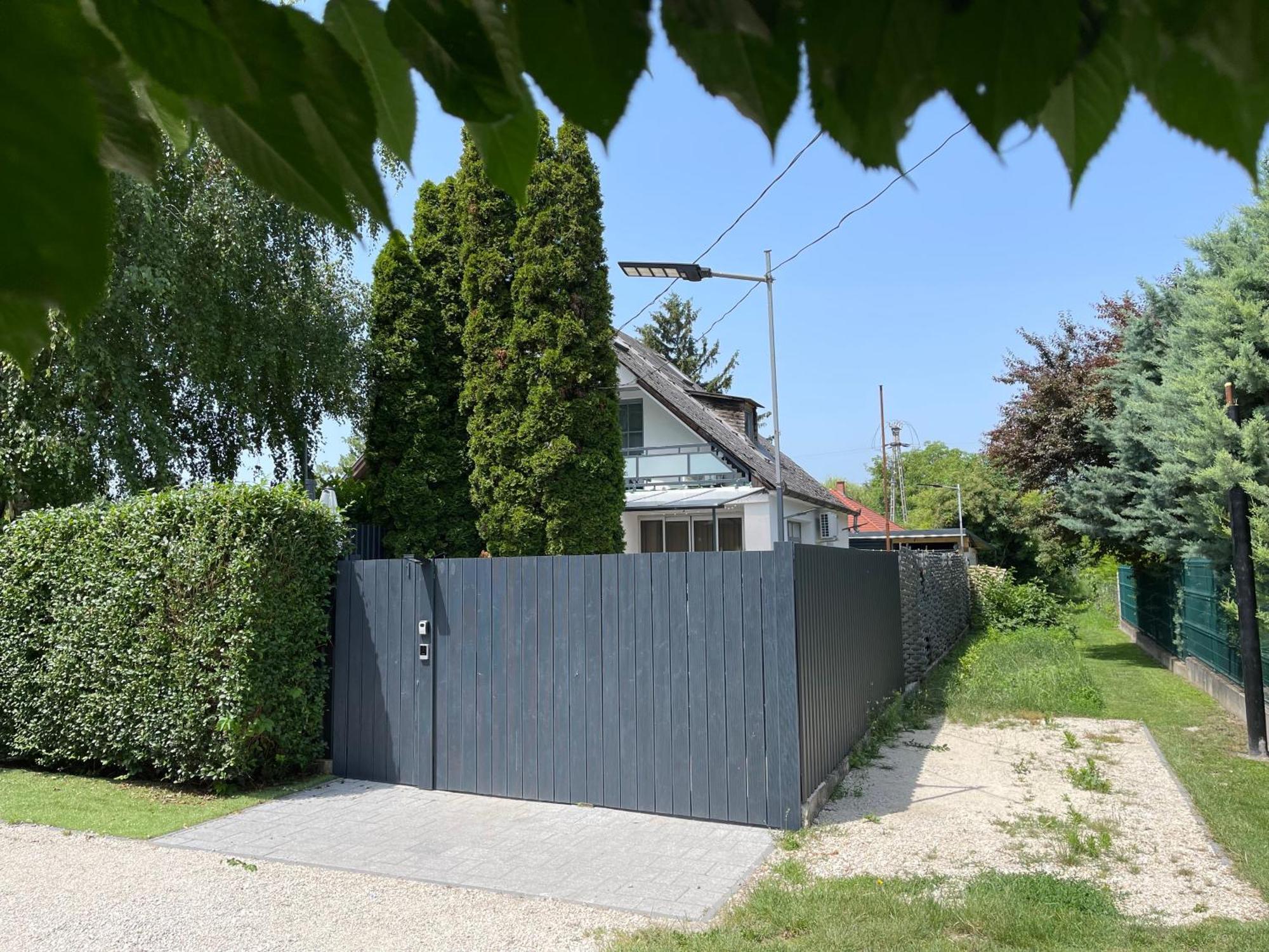 Nora Apartman Balatonkenese Exterior photo