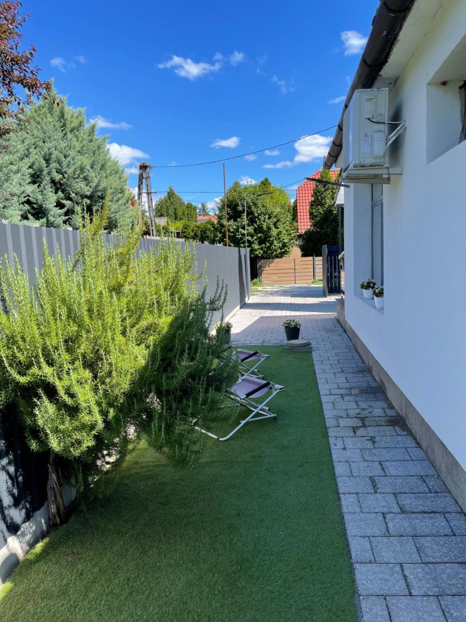 Nora Apartman Balatonkenese Exterior photo